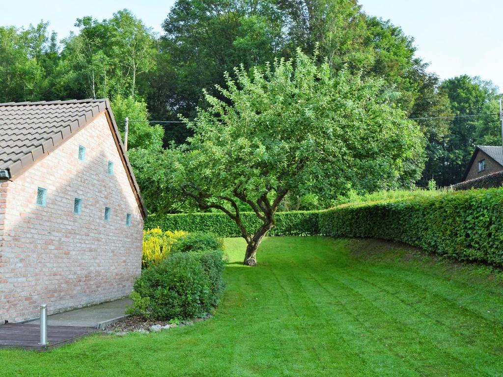 Modern Holiday Home In Stavelot With Fireplace מראה חיצוני תמונה