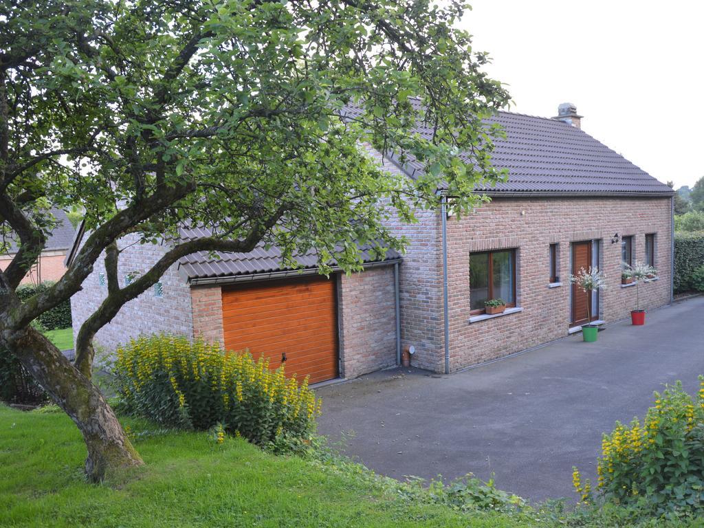 Modern Holiday Home In Stavelot With Fireplace מראה חיצוני תמונה