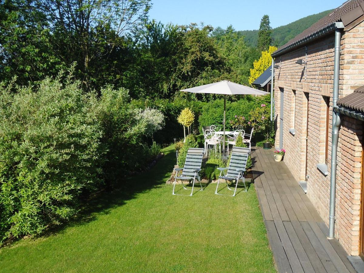 Modern Holiday Home In Stavelot With Fireplace מראה חיצוני תמונה