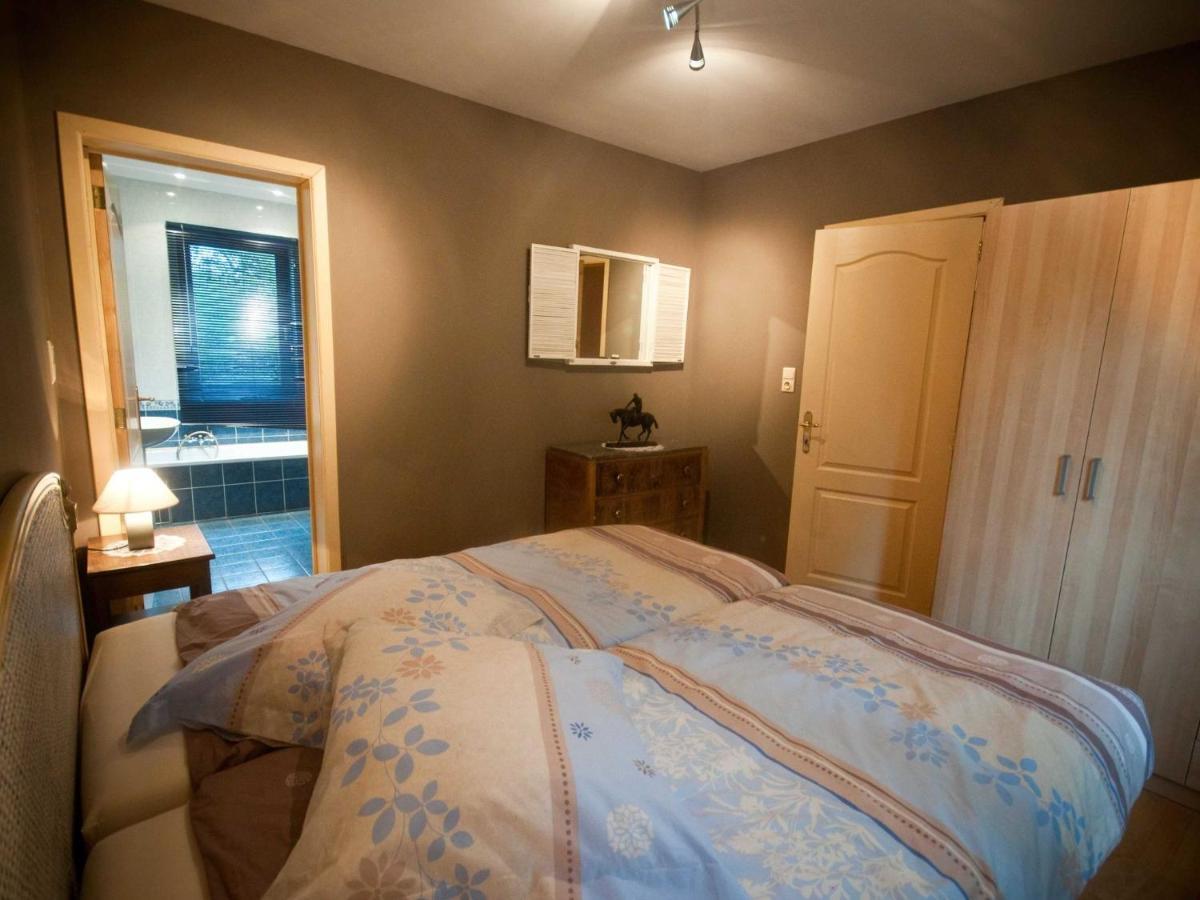 Modern Holiday Home In Stavelot With Fireplace מראה חיצוני תמונה